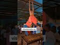 Baikoko Watu Wajiingiza Chupa