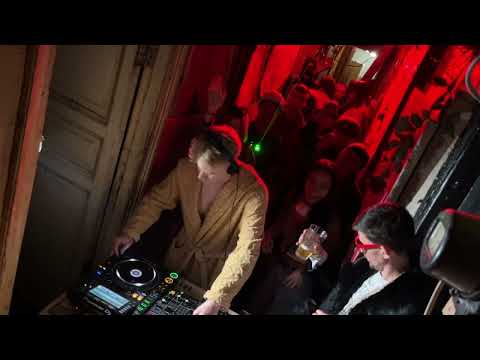 RUSSIAN КОММУНАЛКA ENERGY | NEVERM1ND