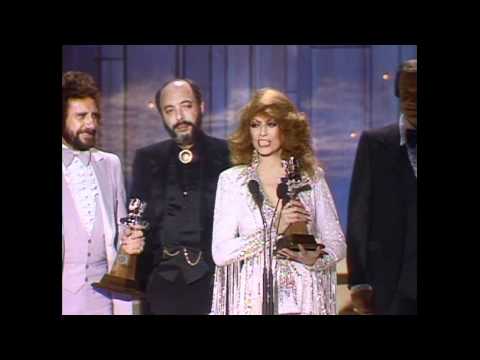 David Frizzell and Shelly West Win Song of the Year For "You're The Reason" - ACM Awards 1982