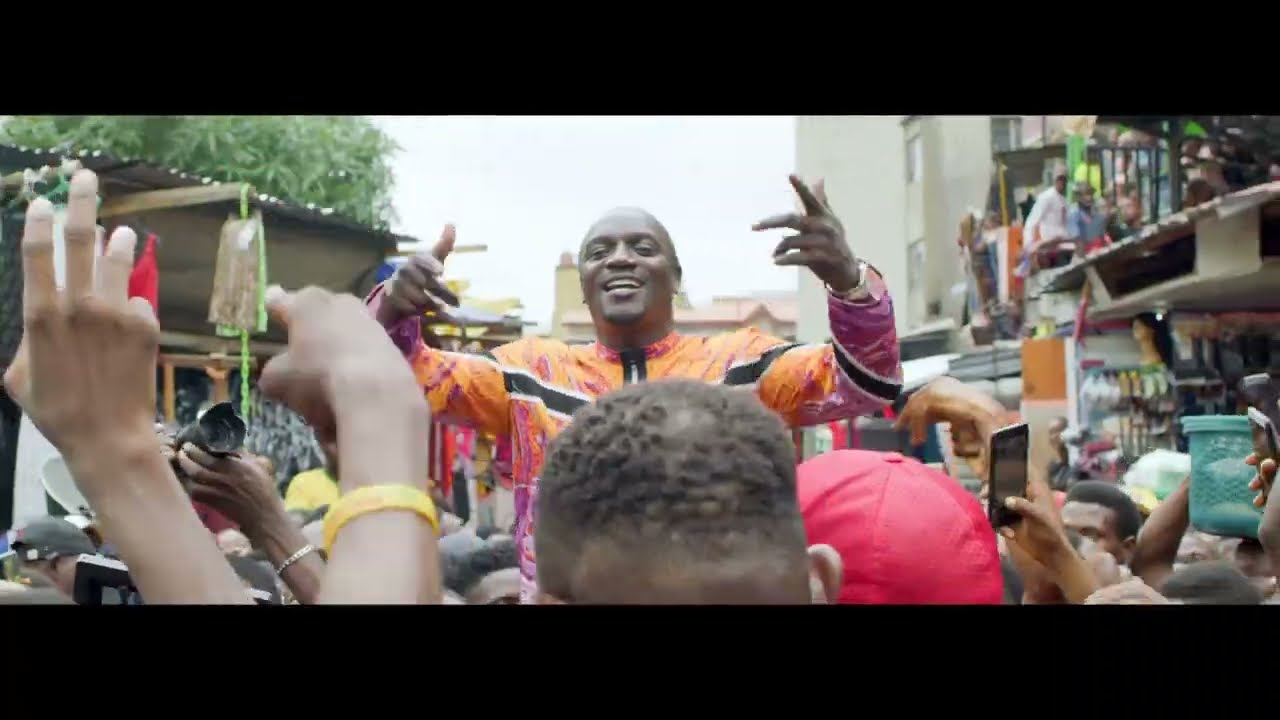 Akon – “Loco”