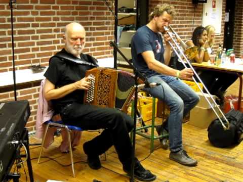 "Trio Tinus" "Den gamle hans vals"-- Danish folkdancemusic