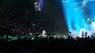 Tim McGraw - Last Dollar (Fly Away) - Detroit, MI - 4.24.10