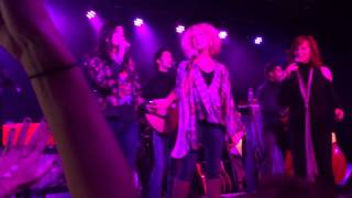 The Shadowboxers with surprise guests, Reba McEntire & Little Big Town cover "Jolene" - Dolly Parton