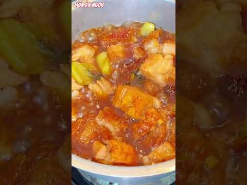 Braised pork with sauerkraut #monanmoingay #shorts