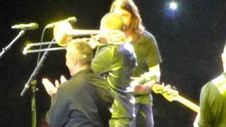 Foo Fighters - Jam (w/Trombone Shorty) (The Forum,Los Angeles CA 1/10/15)
