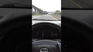 Download lagu Story' WA IG nyetir mobil Avanza diwaktu siang hari lewat tol purbaleunyi mp3