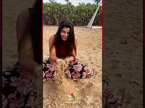 Aishwarya Rajesh enjoying in beach | #aiswaryarajesh #indiaglitz #shorts |