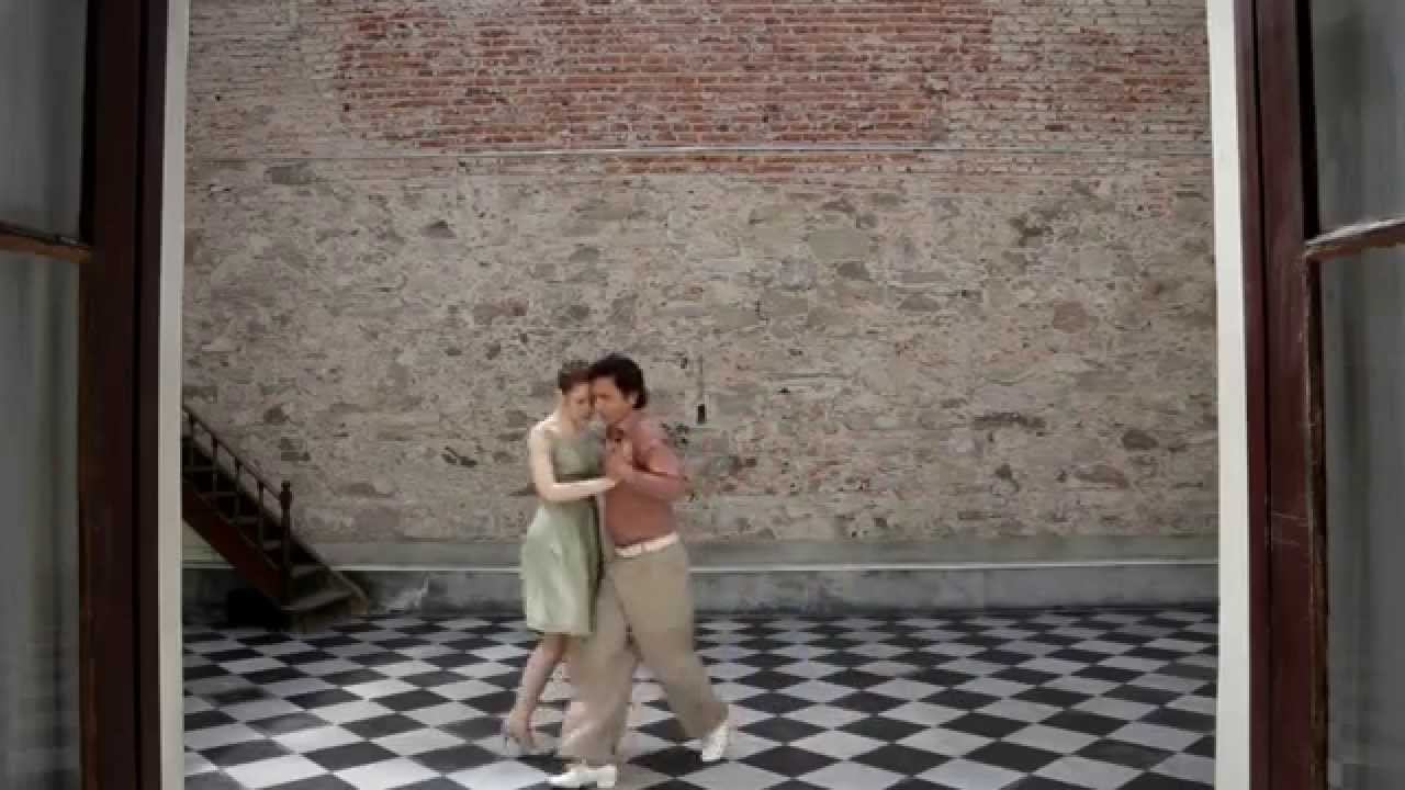 Esteban Cortez y Virginia Arzuaga dancing "Eu te amo"