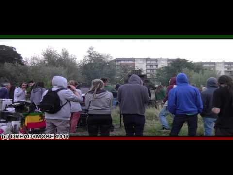 UNIFICATION SOUND SYSTEM (b) outside ''natures dub " steppa vibes pt10 @ int landhuis 10-08-2013