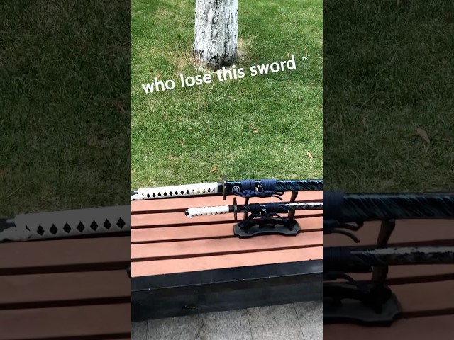 Vídeo relacionado con OPEIXSAYKOC Espada para Accesorios de Cazador,Armas de Juguete,Espada de Anime,Accesorios de Disfraz de Cosplay de Anime, Armas de Cosplay para Halloween,Carnaval,Fiestas Temáticas