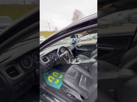 фото volvo v60 i 0