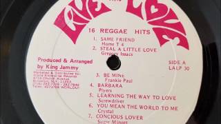 Gregory Isaacs - Steal A Little Love - Live and Love LP