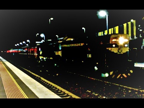 Vintage EMD's on the Manangatang with Mistletoe