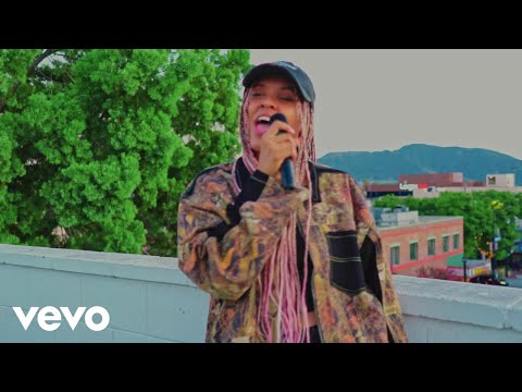 Stonii - Goodnight (Official Music Video)