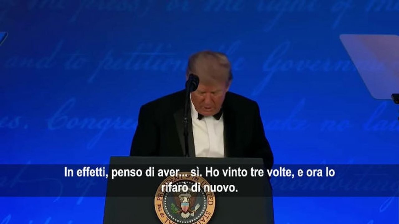 Trump alla cena con i corrispondenti: È stata peggio di quanto mi aspettassi