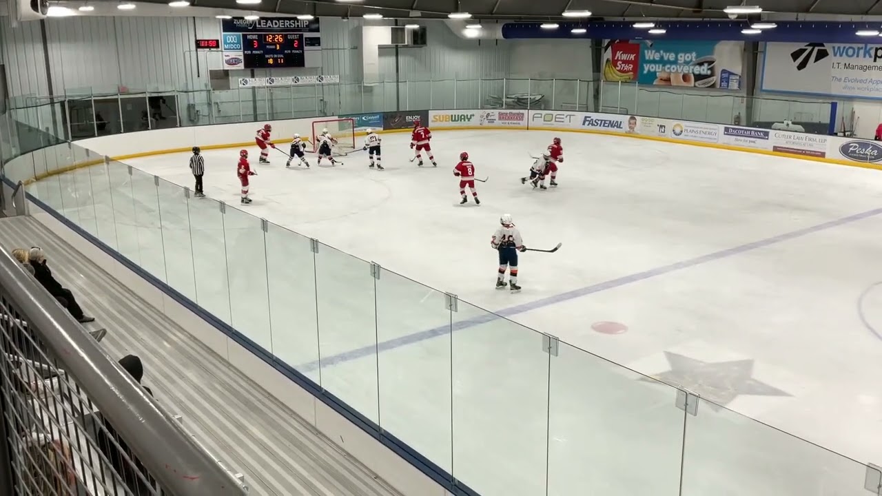 Game 14: 4-2 Sioux Falls: Lionel scores a rebounder off a Jack shot