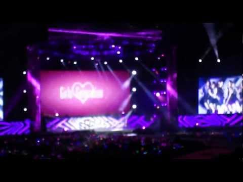 120922 SNSD - Tell Me Your Wish (Genie)