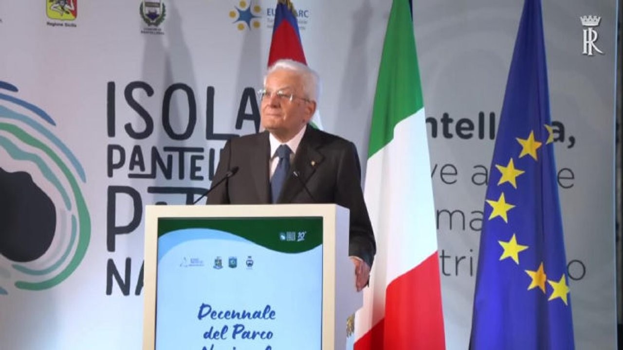 Mattarella a Pantelleria: Non escludo di tornare qui per un periodo di riposo