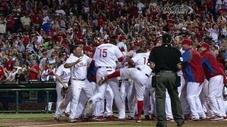 John Mayberry hits walk-off grand slam