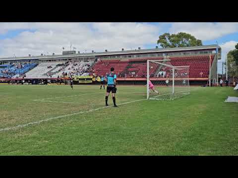 Juveniles B. 9na. Desempate. COLEGIALES - COMUNICACIONES. Definición por penales. 23-11-2024.