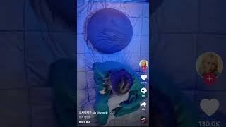 女子を押し倒した気になれる動画【TikTok】