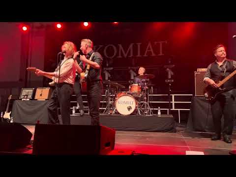 Komiat / Soittajat soittaa