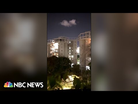 Watch: Residents in Holon sing Israeli anthem from their balconies