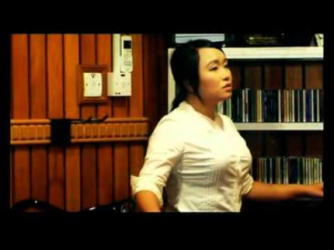 Esther Applunius - Zhou Chien (Official Music Video)