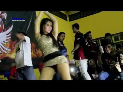download lagu mp3 mp4 Lagu Dangdut Panggung Pentas, download lagu Lagu Dangdut Panggung Pentas gratis, unduh video klip Lagu Dangdut Panggung Pentas