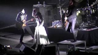 2010.01.24 Flyleaf - Swept Away (Live in Rockford, IL)