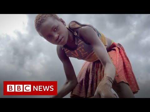 Child labour in Uganda: The hidden costs of Covid - BBC News