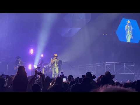 Jimmie Allen sings "Best Shot" live in Denver