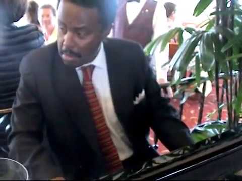 2011 Video From Top Of The Mark Intercontinental Hotel