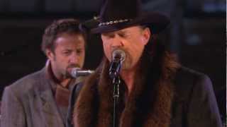 Trace Adkins singing &quot;We Three Kings&quot;