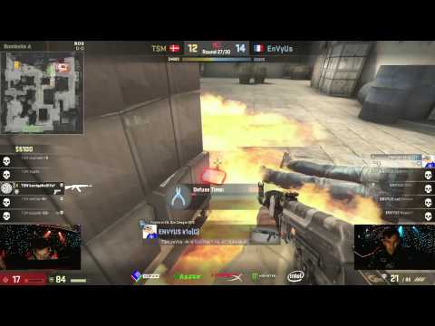 kio butt-clencher clutch