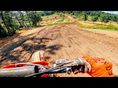 Riding The 2022.5 KTM 250 SX-F // Tomahawk MX