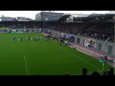 PEC Zwolle - Feyenoord 3-2 (17-02-2013) Opkomst van de spelers