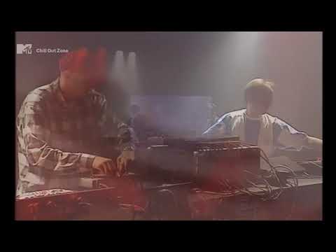 Hardfloor  - "Yimtrop" live at MTV's Partyzone (1996)