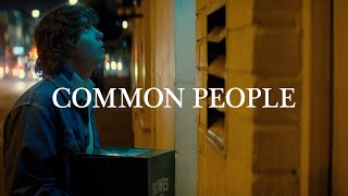 Musik-Video-Miniaturansicht zu Common People Songtext von James Smith