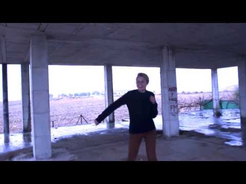Northern Soul Girl Dancing 8 - ABANDONED HOUSE - Middle of nowhere