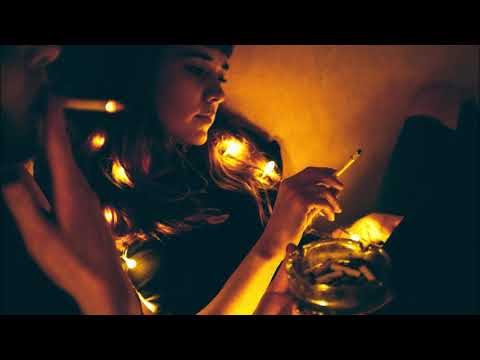 CASHFORGOLD x Sidewalks And Skeletons - Wear Me Out (feat. Mary Mortem)