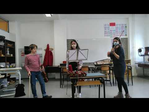 Un duo de violonistes nous offre Vive le Vent !