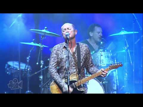 Hoodoo Gurus - 1000 Miles Away (Live at Dig It Up! Sydney) | Moshcam