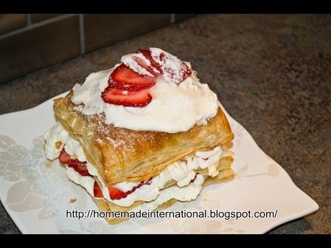 Russian Napoleon Cake with Strawberries (Наполеон с Клубникой)