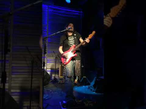 Sakis Dovolis playing on Yaroslavsky guitars Ataman Stratocaster reversed head!!! Little wing!!!