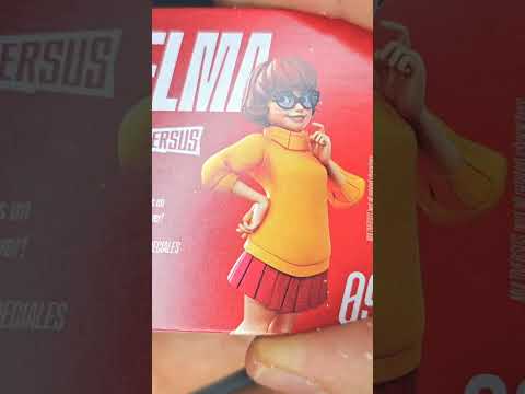I got my first MULTIVERSUS collectible card at the Vualá Surprise, Velma 🐆🤴😱🤩