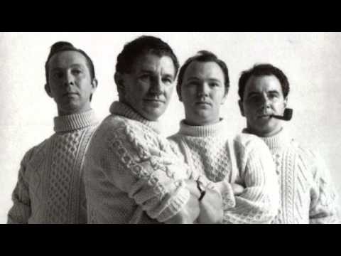 Clancy Brothers & Tommy Makem ~ Tim Finnegan's Wake (Live at Carnegie Hall)