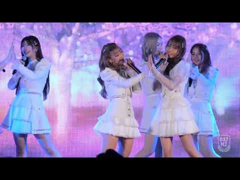 BNK48 Kaew - Sakura no Ki ni Narou @ BNK48 1st Gen SPECIAL SINGLE「Jiwaru DAYS」[Fancam 4K 60p] 221120