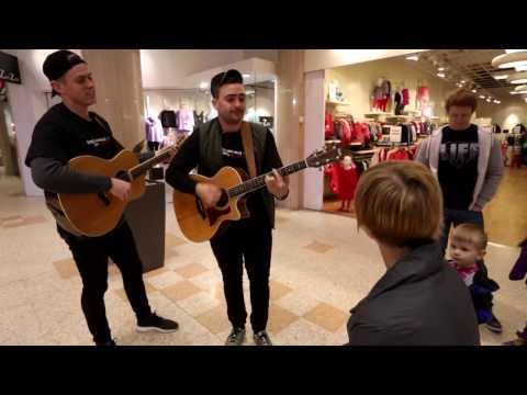 Gerðu stuttan stanz - Jón Jóns og Friðrik Dór mættir í Kringluna