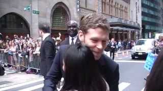 CW Upfronts 2013 - Kristin with Fans (16.05.13)